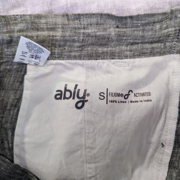 Ably linen water resistant shorts - Picture 7 of 9